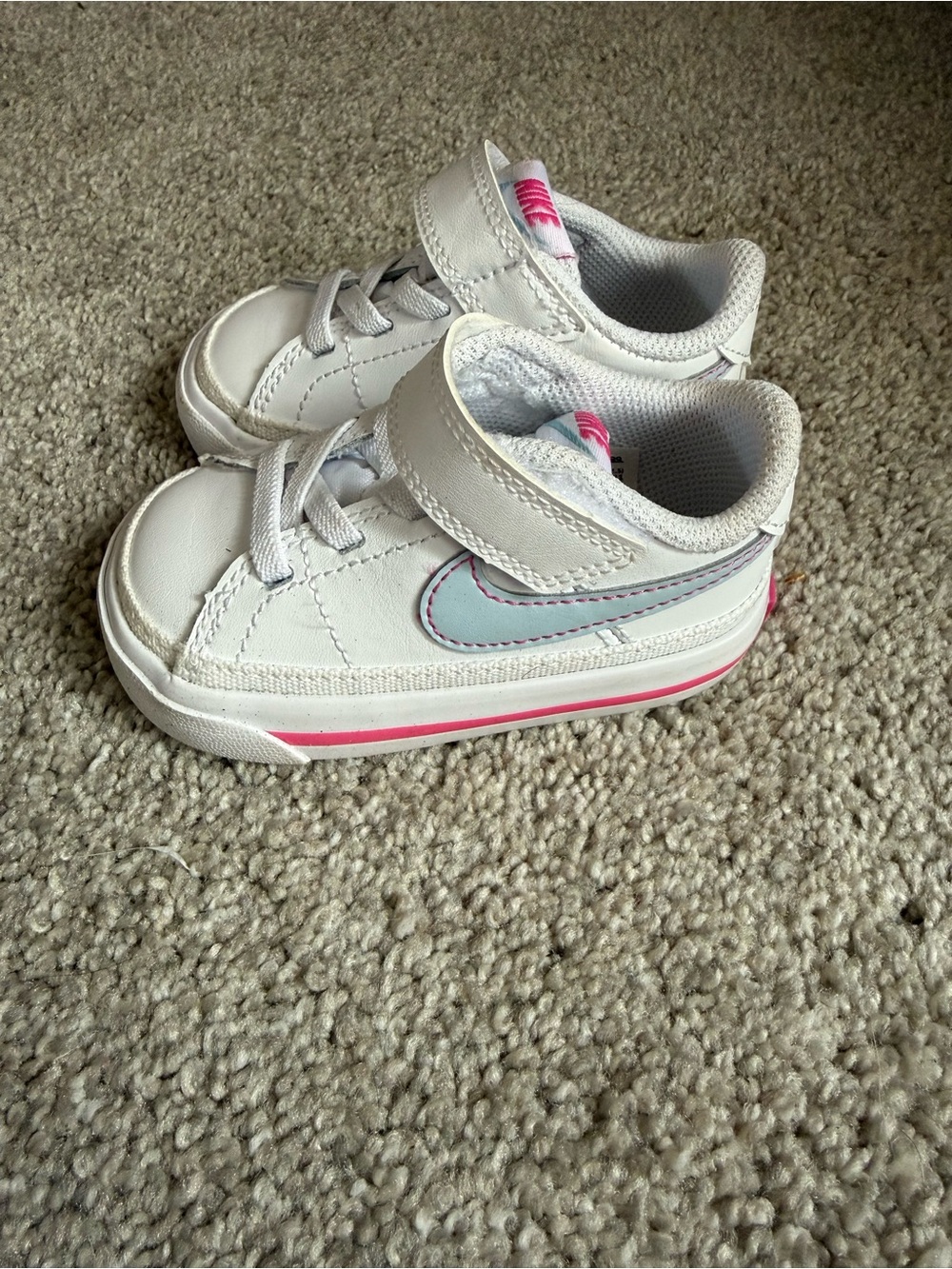 Nike White and Pink Toddler Sneakers with Velcro Strap